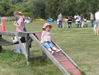 Valentina testet den Laufsteg